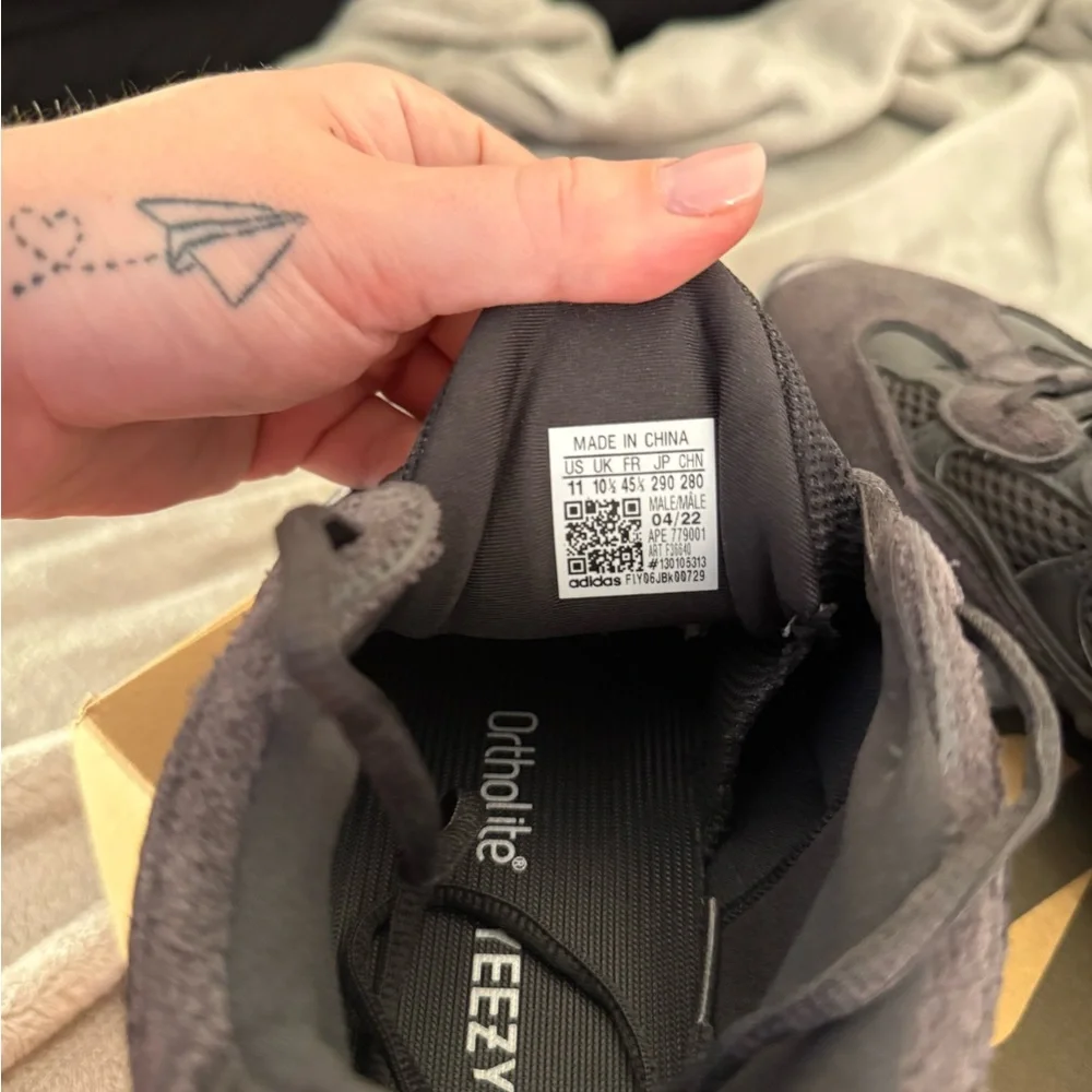 Adidas Yeezy 500 Utility Black - Picture 5 of 8